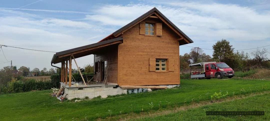 Nove jelove kuće manjih dimenzija